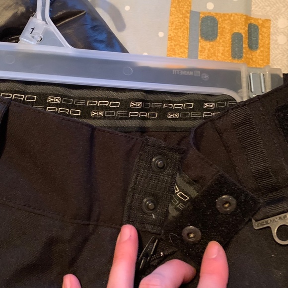 OE Pro Black Snowpants - Picture 8 of 9